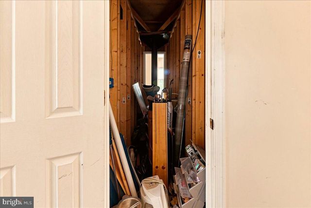 7823 SUPINLICK RIDGE RD, Mount Jackson, VA 22842