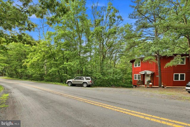 7823 SUPINLICK RIDGE RD, Mount Jackson, VA 22842