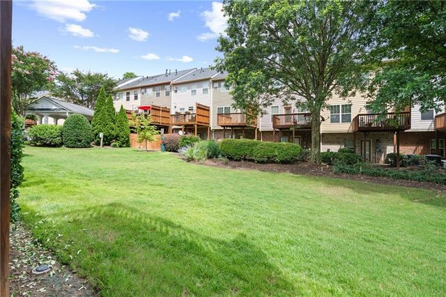 855 Stratum Way SE, Atlanta, GA 30312
