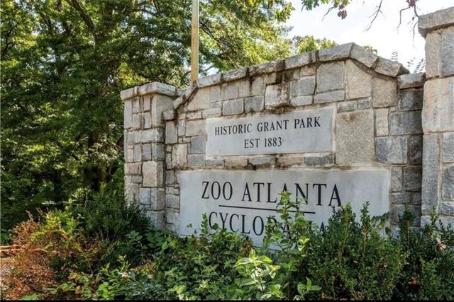 855 Stratum Way SE, Atlanta, GA 30312
