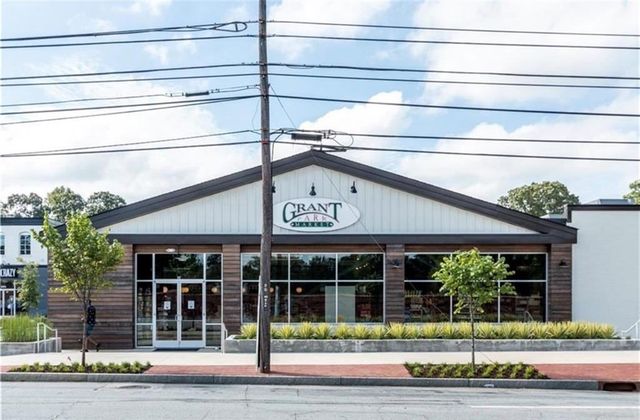 855 Stratum Way SE, Atlanta, GA 30312