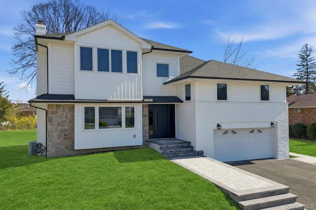 2040 Wellington Court, Westbury, NY 11590