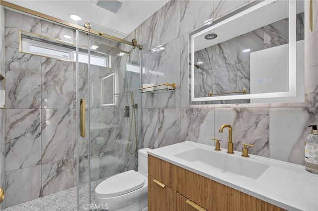 76726 California, Palm Desert, CA 92211