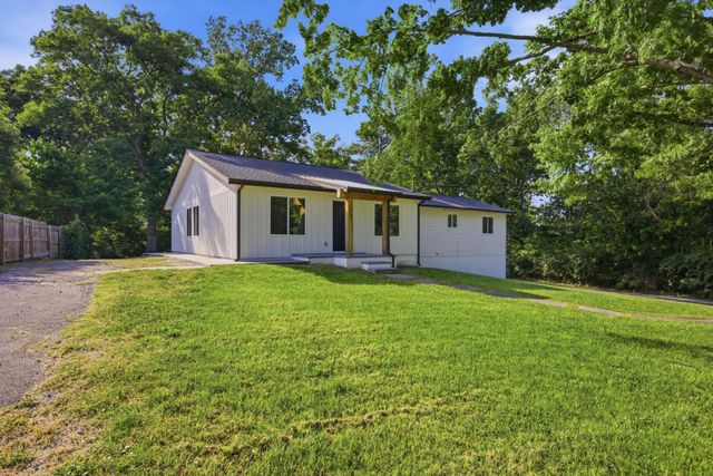1700 Forest Ridge Circle, SW, Cleveland, TN 37311