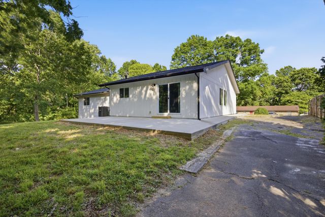 1700 Forest Ridge Circle, SW, Cleveland, TN 37311
