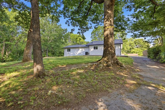 1700 Forest Ridge Circle, SW, Cleveland, TN 37311