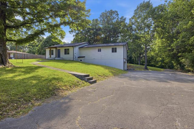 1700 Forest Ridge Circle, SW, Cleveland, TN 37311