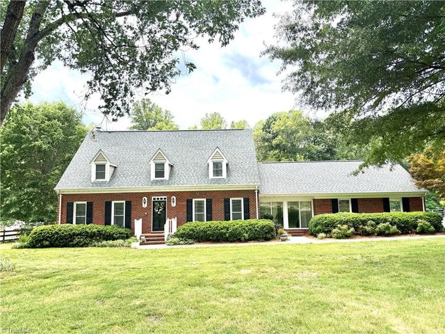 3110 Fairbluff Court, Summerfield, NC 27358