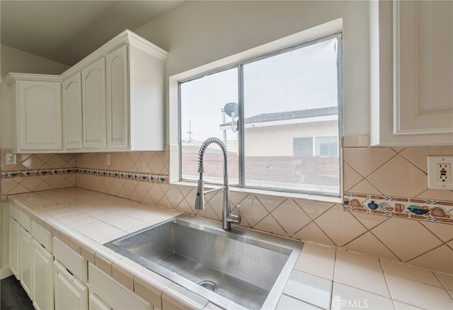 322 S Grand Avenue, San Pedro, CA 90731