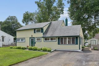 29 Pine Tree Road, Old Bridge, NJ 08857