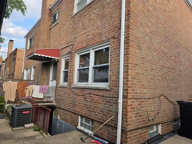 5230 W 54th Street, Chicago, IL 60638