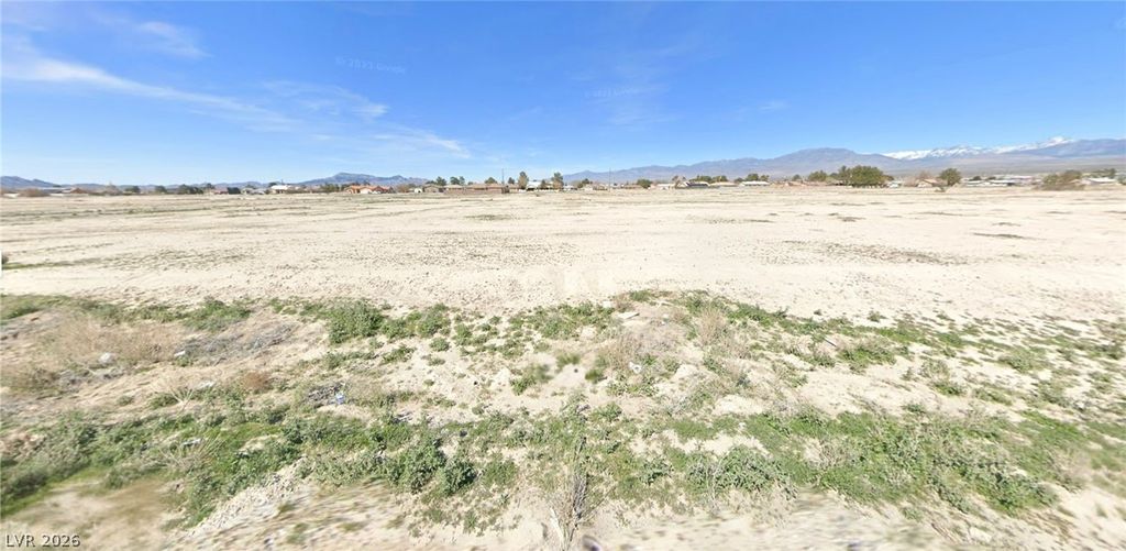 1121 East Grant Street, Pahrump, NV 89048