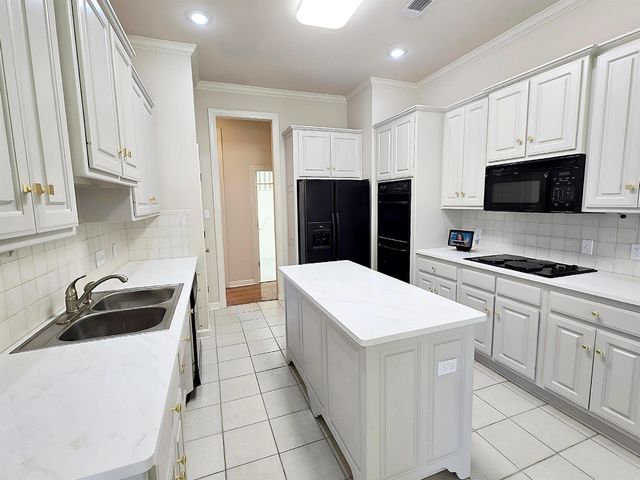 210 Deauville Drive, Maumelle, AR 72113