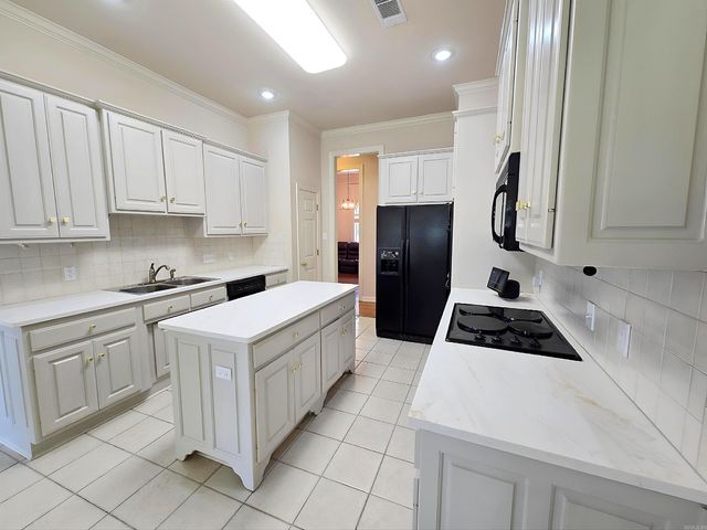 210 Deauville Drive, Maumelle, AR 72113