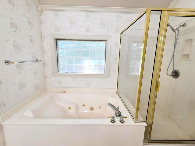 210 Deauville Drive, Maumelle, AR 72113