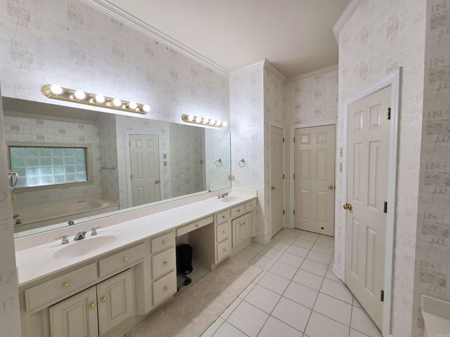 210 Deauville Drive, Maumelle, AR 72113