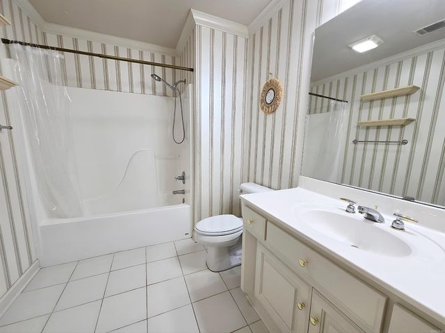 210 Deauville Drive, Maumelle, AR 72113
