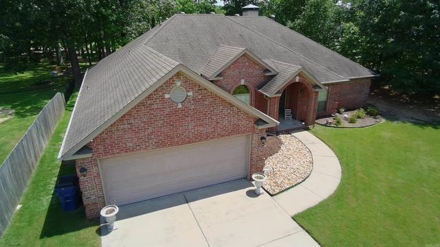 210 Deauville Drive, Maumelle, AR 72113