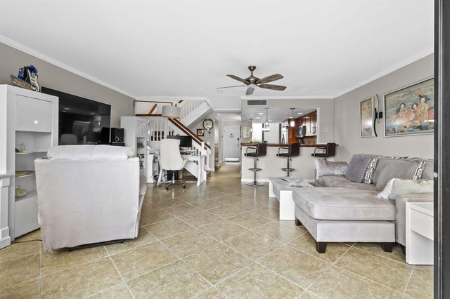 1100 SE 5TH Court 68, Pompano Beach, FL 33060