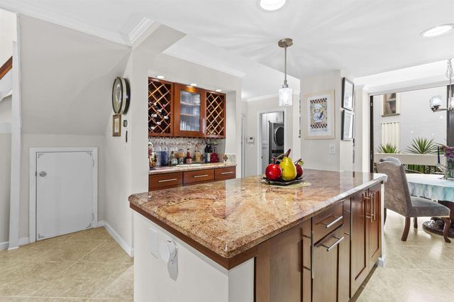 1100 SE 5TH Court 68, Pompano Beach, FL 33060