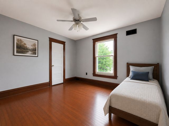 506 Barrett Street, Elgin, IL 60120