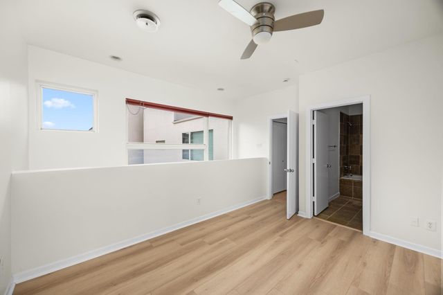 5632 Kiam Street C, Houston, TX 77007