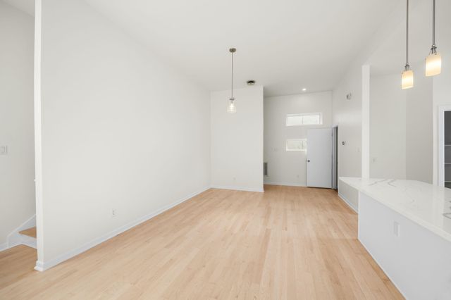 5632 Kiam Street C, Houston, TX 77007