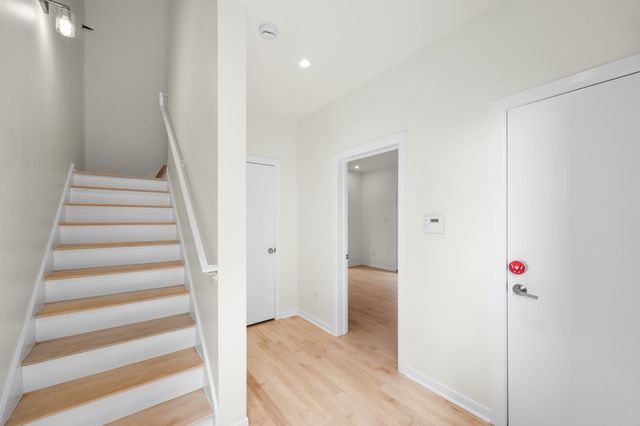 5632 Kiam Street C, Houston, TX 77007