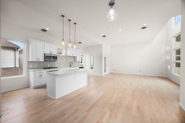 5632 Kiam Street C, Houston, TX 77007