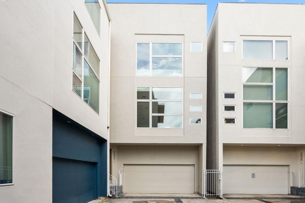 5632 Kiam Street C, Houston, TX 77007