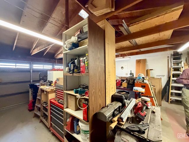 3801 Indian Rock Road, Mountain Mesa, CA 93240