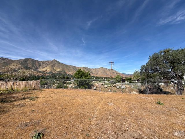3801 Indian Rock Road, Mountain Mesa, CA 93240