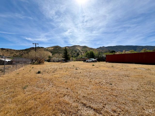 3801 Indian Rock Road, Mountain Mesa, CA 93240
