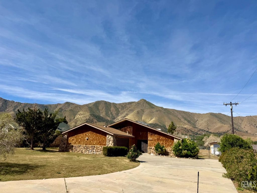 3801 Indian Rock Road, Mountain Mesa, CA 93240