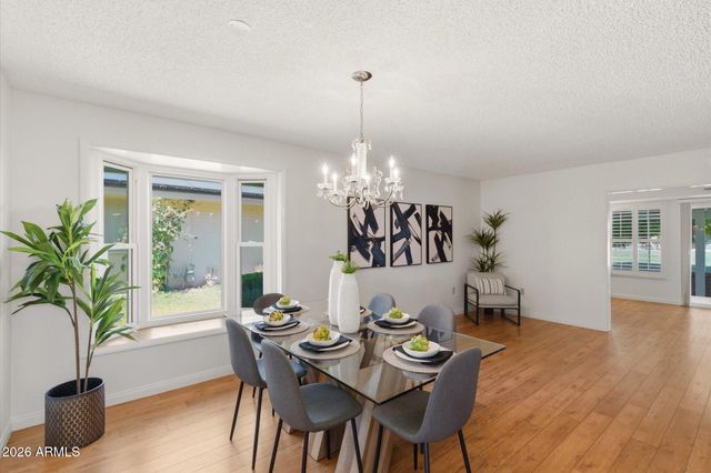 10616 W ROUNDELAY Circle, Sun City, AZ 85351