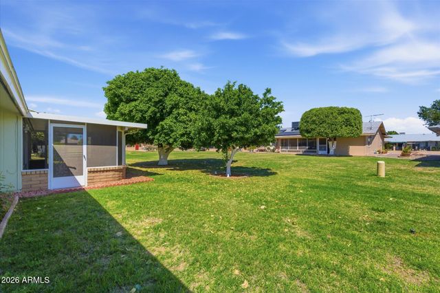 10616 W ROUNDELAY Circle, Sun City, AZ 85351