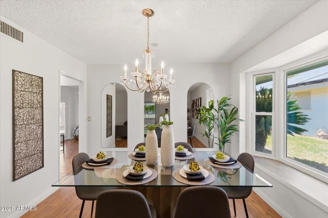 10616 W ROUNDELAY Circle, Sun City, AZ 85351