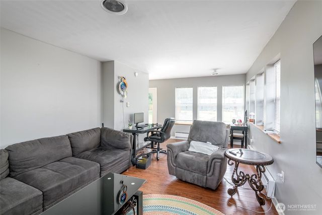 5814 37th Street SE, Auburn, WA 98092