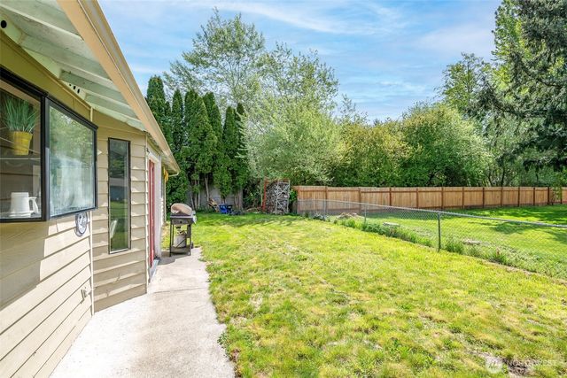 5814 37th Street SE, Auburn, WA 98092