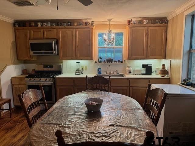 3270 E US HWY 175, Athens, TX 75752