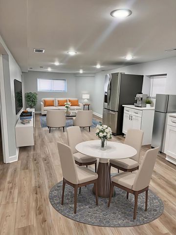 2950 N Lowell Avenue, Chicago, IL 60641