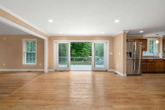 60 Morse Ave, Attleboro, MA 02703