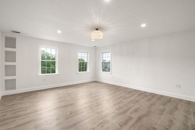 60 Morse Ave, Attleboro, MA 02703
