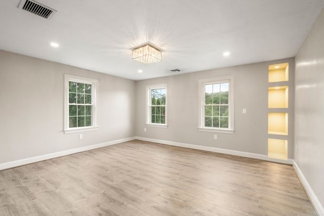 60 Morse Ave, Attleboro, MA 02703