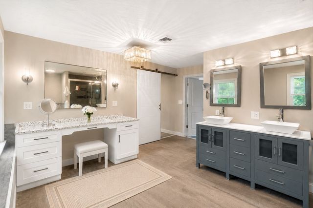 60 Morse Ave, Attleboro, MA 02703