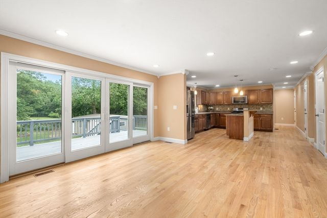 60 Morse Ave, Attleboro, MA 02703