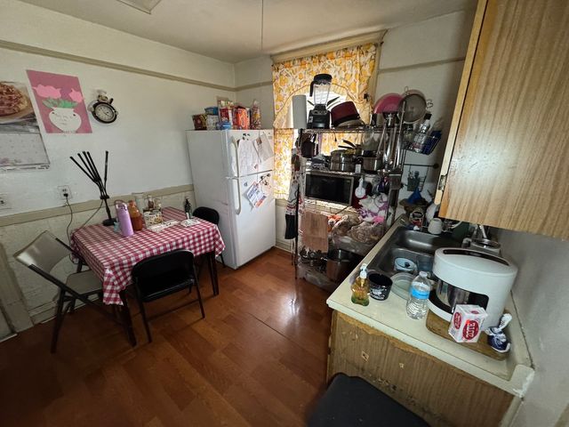 2814 W Fletcher Street, Chicago, IL 60618