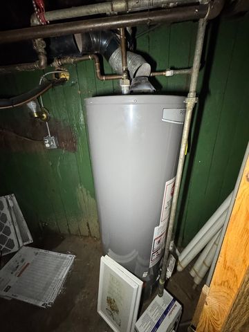 2814 W Fletcher Street, Chicago, IL 60618