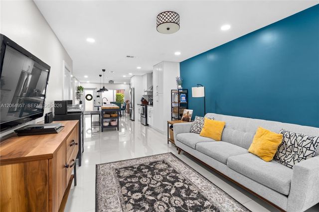 2420 SW 102nd Avenue 0, Miami, FL 33165
