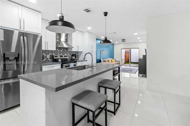 2420 SW 102nd Avenue 0, Miami, FL 33165